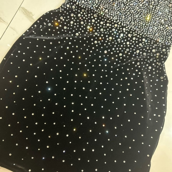 Alex Perry Strapless Sweetheart Mini Dress in Crystal Velvet - Picture 12 of 15